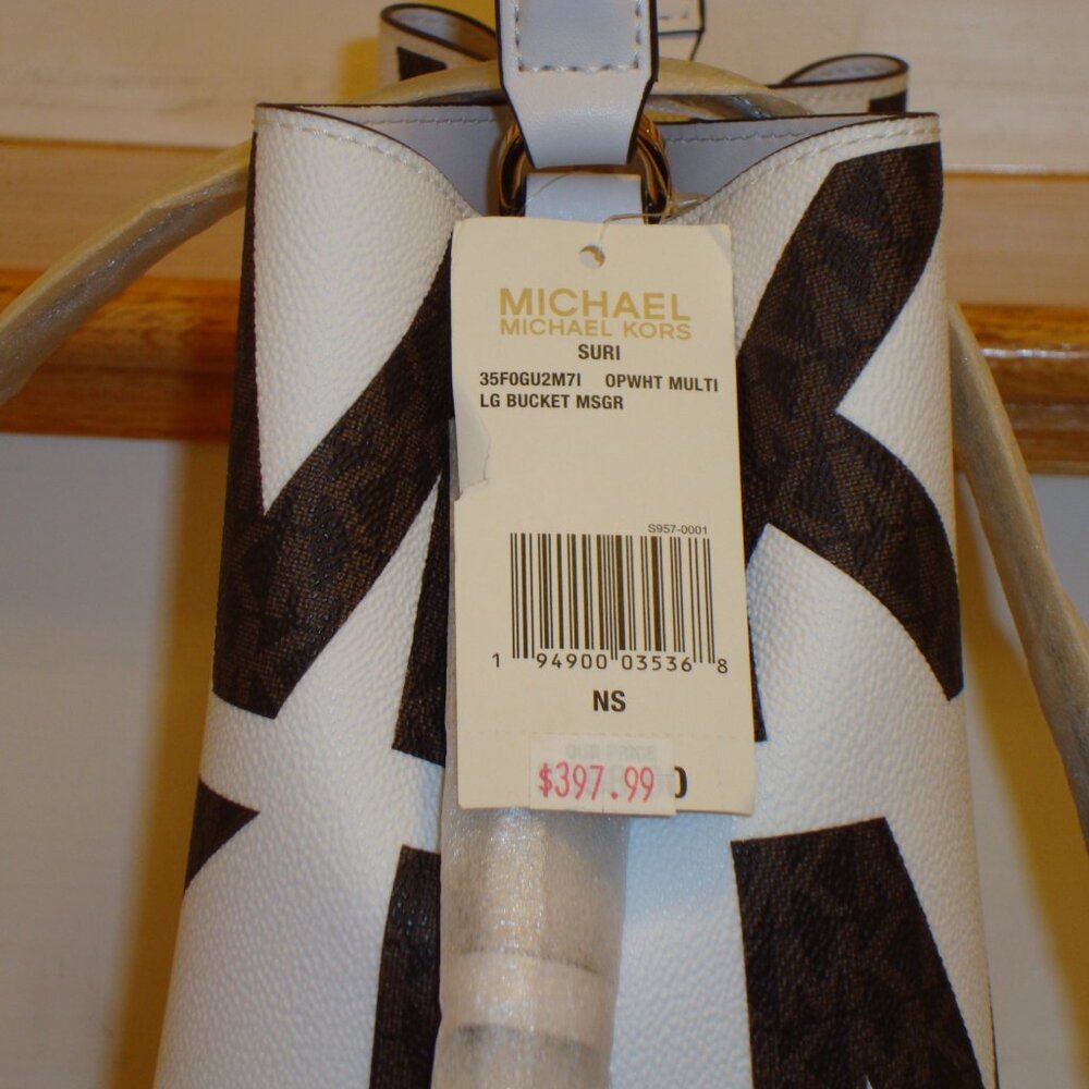 Michael Kors Suri LG Bucket Shoulder/Crossbody Bag MK White/Brown NEW WITH TAGS! - Picture 10 of 10